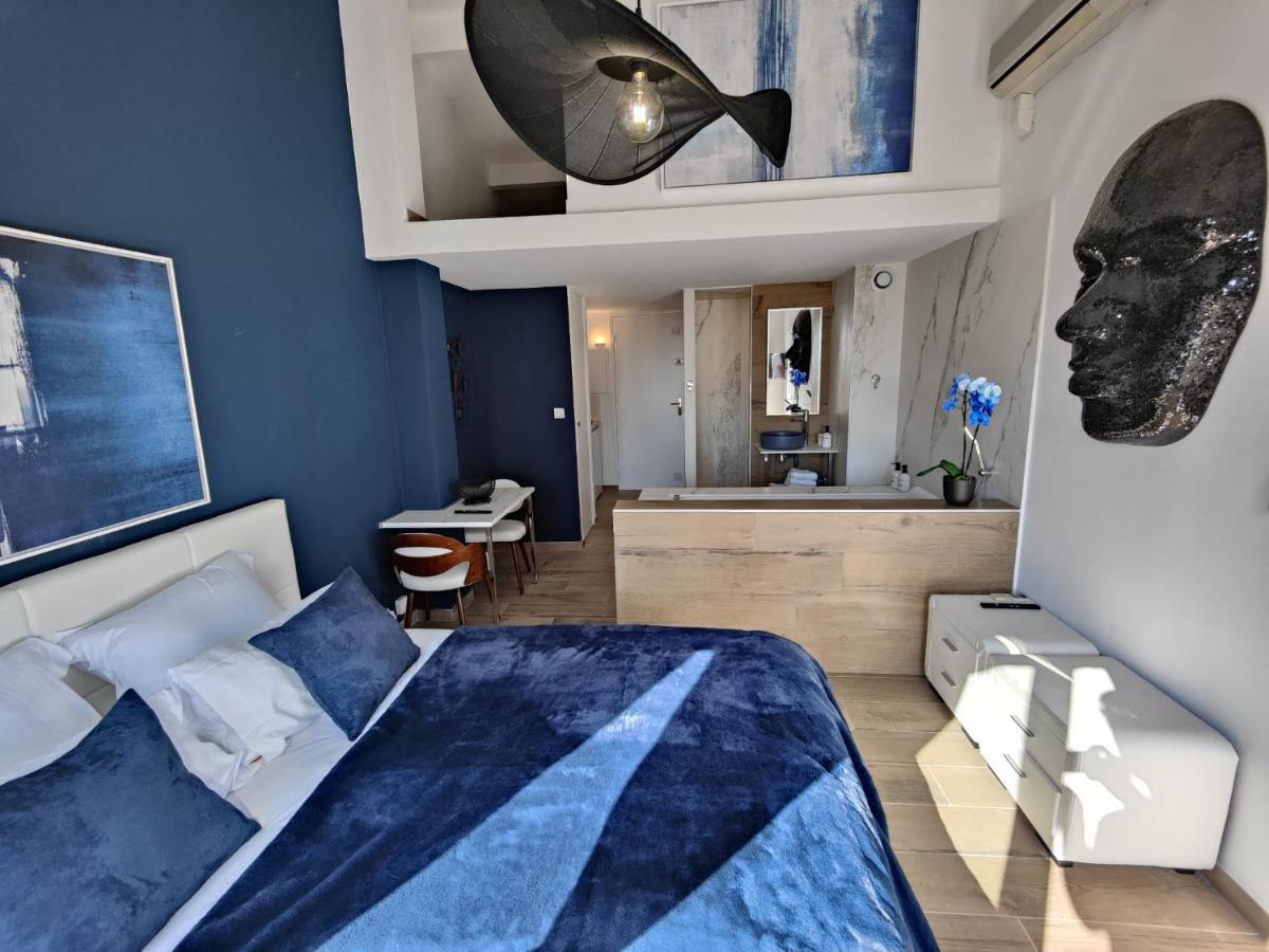 Suites Jm - Les Pins Marines - Jacuzzi & Vue Mer Bandol Exterior photo